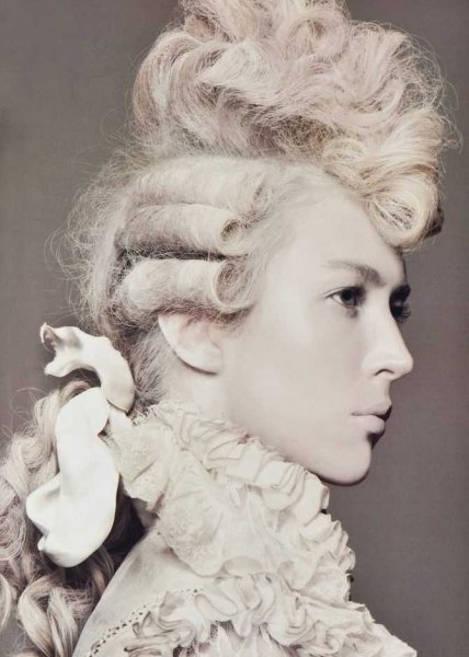 Мария-Антуанетта прически рококо