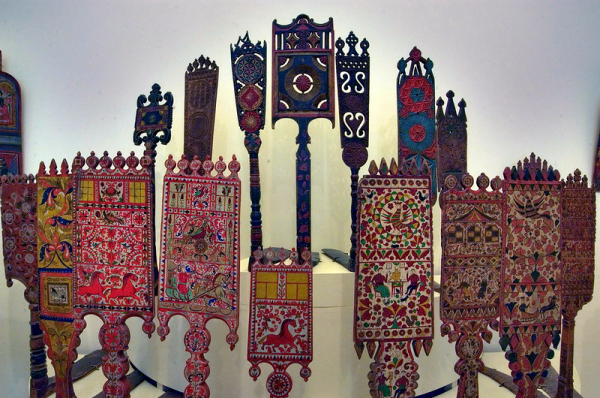 Городецкая роспись прялка