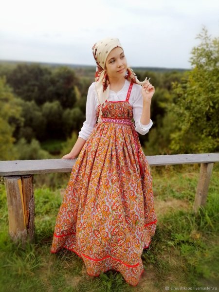 Сарафан это старинная одежда