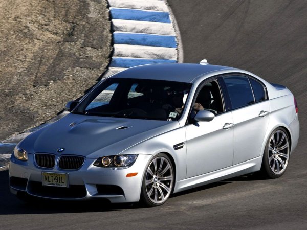 BMW m3 e90 седан