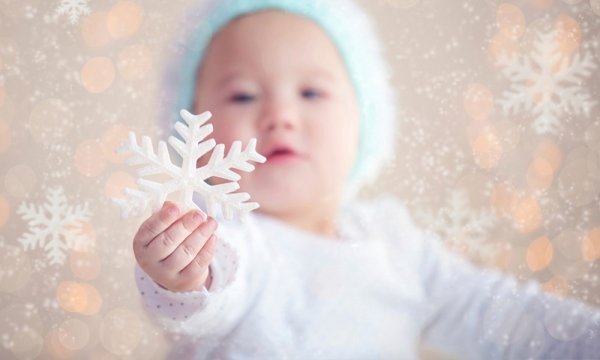 Снежинка на ладошке