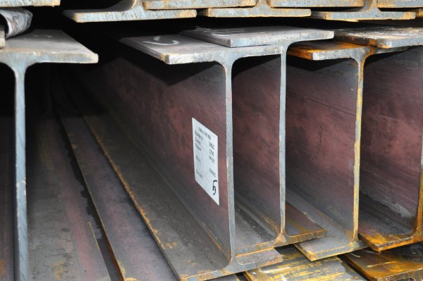 Балка двутавровая 60 б2