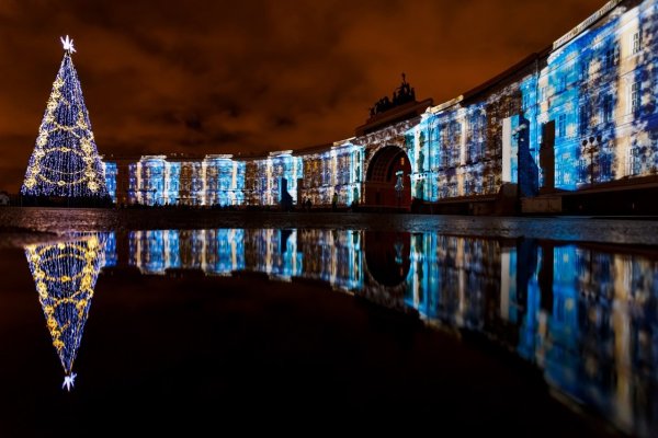 Красивый новогодний Питер