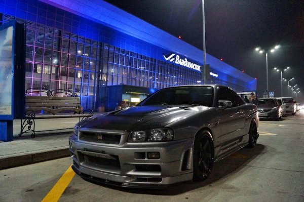 Nissan Skyline GTR r34 Blue
