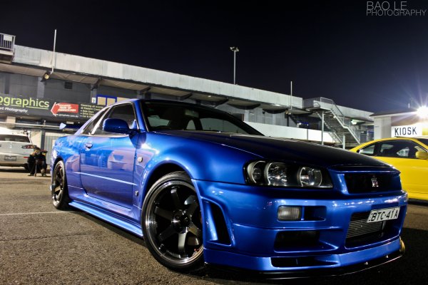 Nissan Skyline GTR r34 белый