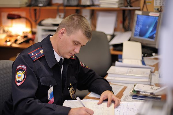 Сотрудники правоохранительных органов