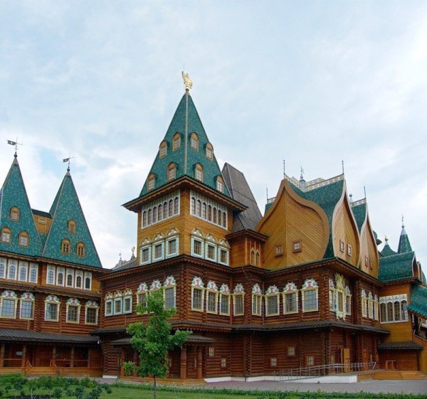Терем расписной Терем