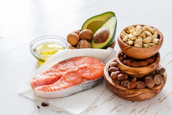 Морепродукты и орехи