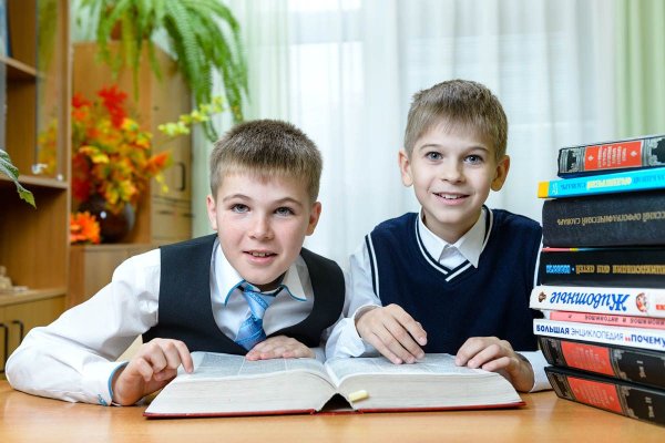 Мальчик в школе