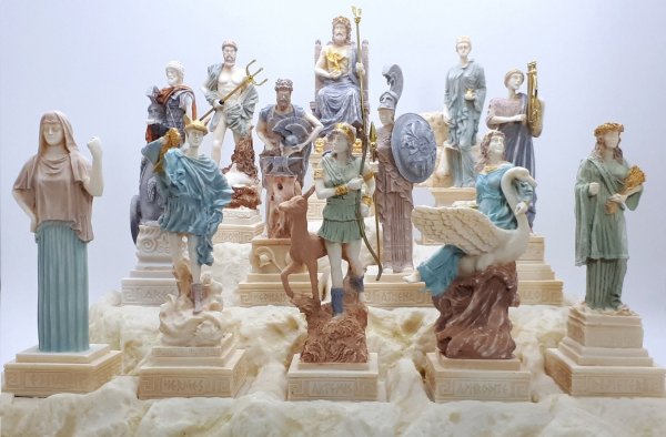 12 Богов олимпийцев древней Греции