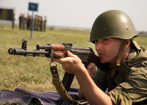 Солдат РФ С ак74м