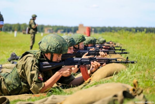 Стрельбы в армии