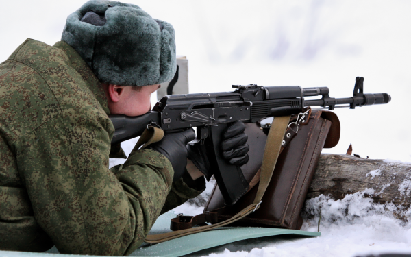 Солдат РФ С ак74м