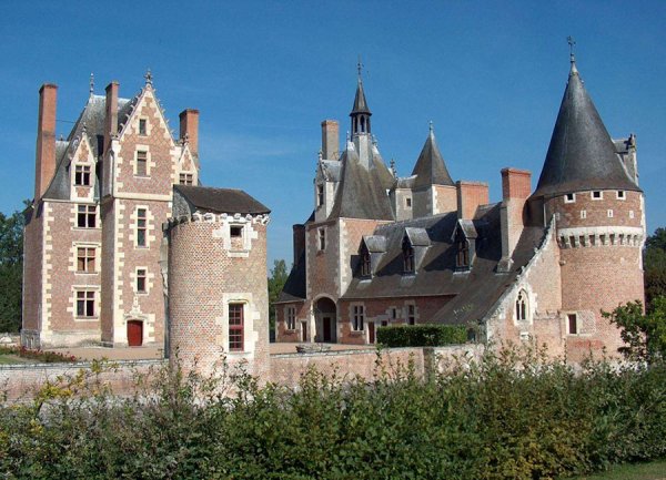 Замок Жумияк Франция