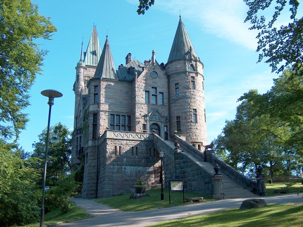 Замок Хакенберг Швеция