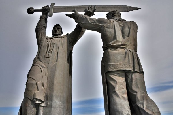 Головницкий, Белопольский «тыл – фронту» (Магнитогорск)