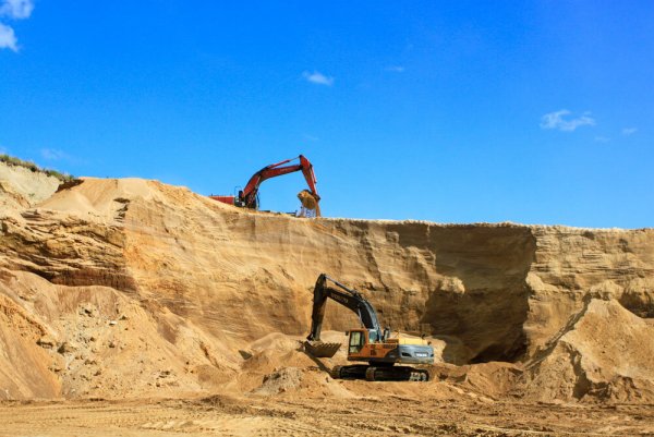 Песочный карьер