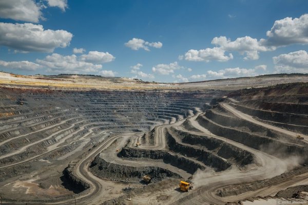 Лебединский ГОК карьер