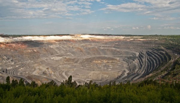 Железная руда Лебединский карьер