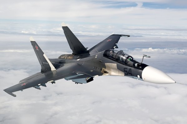 Российский истребитель Су-30см