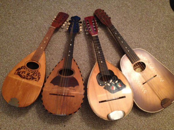 Мандолина Башкирский музыкальный инструмент