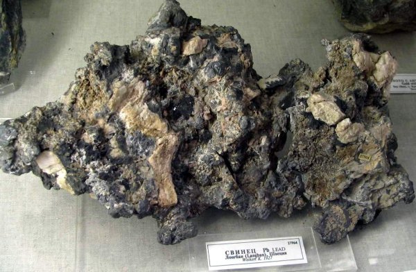 Свинец самородок