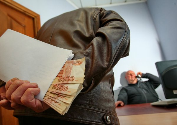 Дача взятки