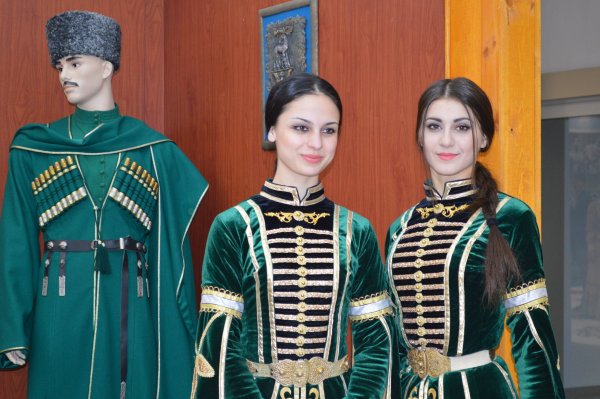 Адыги Черкесы кабардинцы
