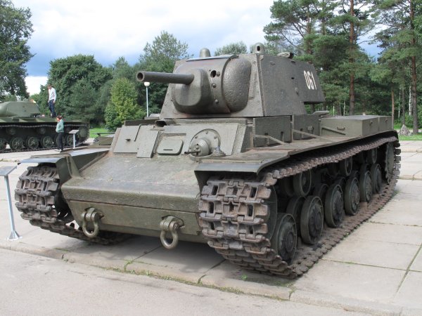 Танк кв-1