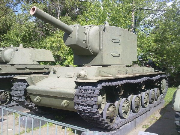 Кв 2 с пушкой 152 мм