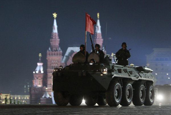 Танк т 90 на параде