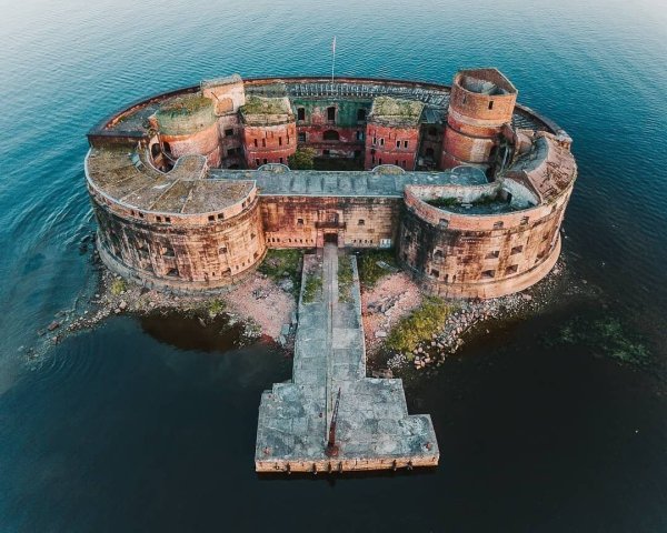 Форт Александр 1 в Кронштадте