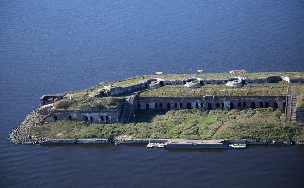 Форт Кроншлот в Кронштадте
