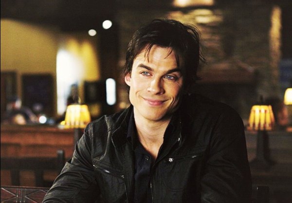 Деймон Сальваторе вампир