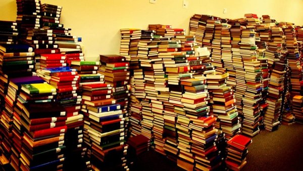 Очень много книг