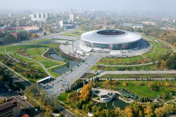 Донбасс футбольное поле