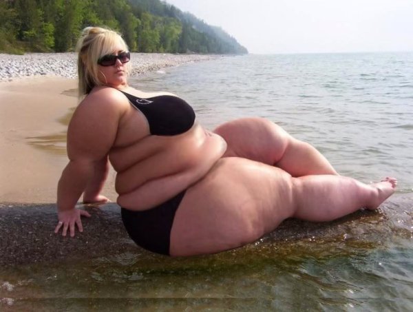 Гигантские толстые женщины