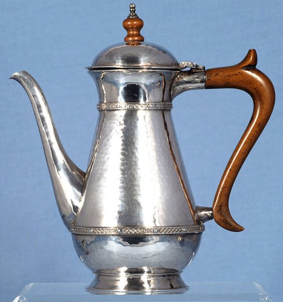 Кофейник старинный