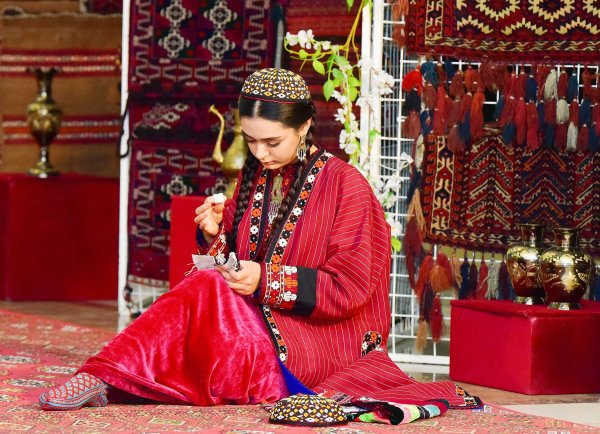 Майса туркменка