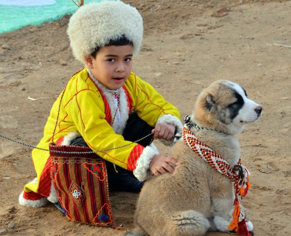 Эзиз Хан Туркмен