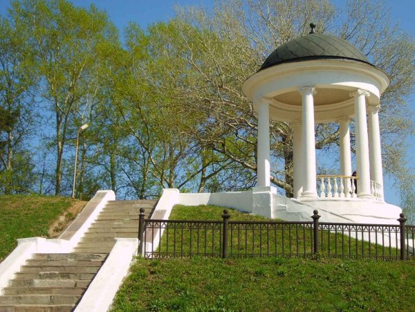 Кострома беседка Островского зима