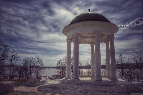 Беседка Островского в Костроме