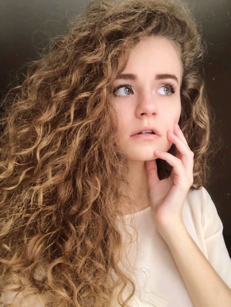 София Моше кудри