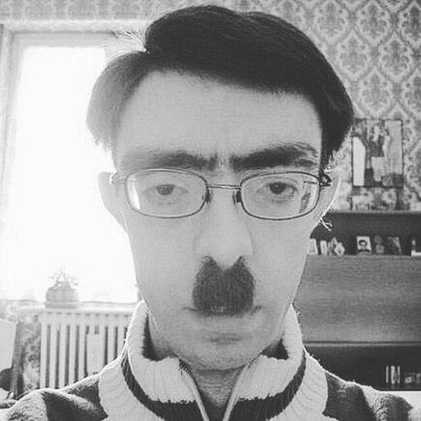 Прическа лысая голова с челкой