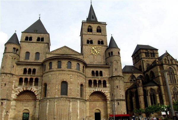 Церковь Девы Марии в Трире