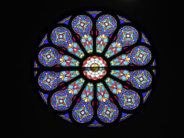 Окно роза витраж