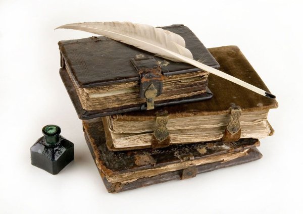 Старинные книги