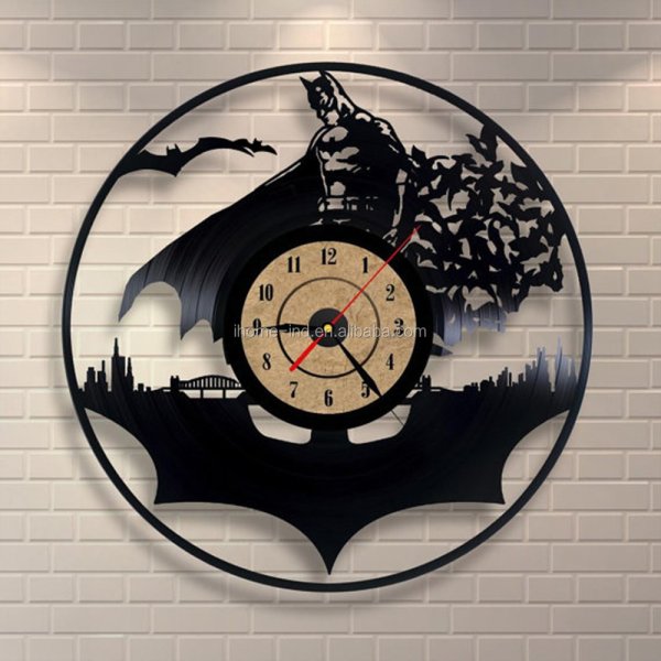 Часы настенные Batman