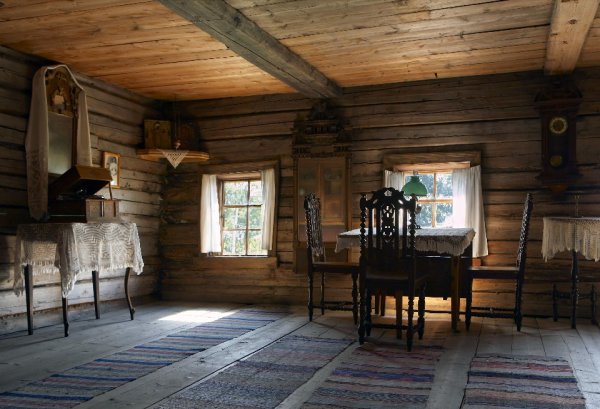 Русская изба изнутри Горница