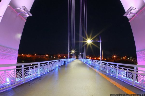 Влюбленный мост в Тюмени